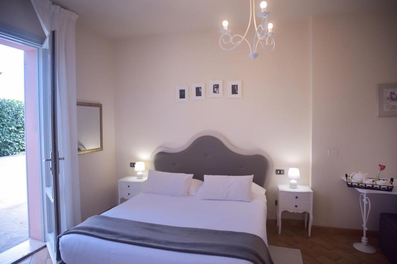Il Casale Bed & Breakfast San Giovanni In Marignano Exterior photo