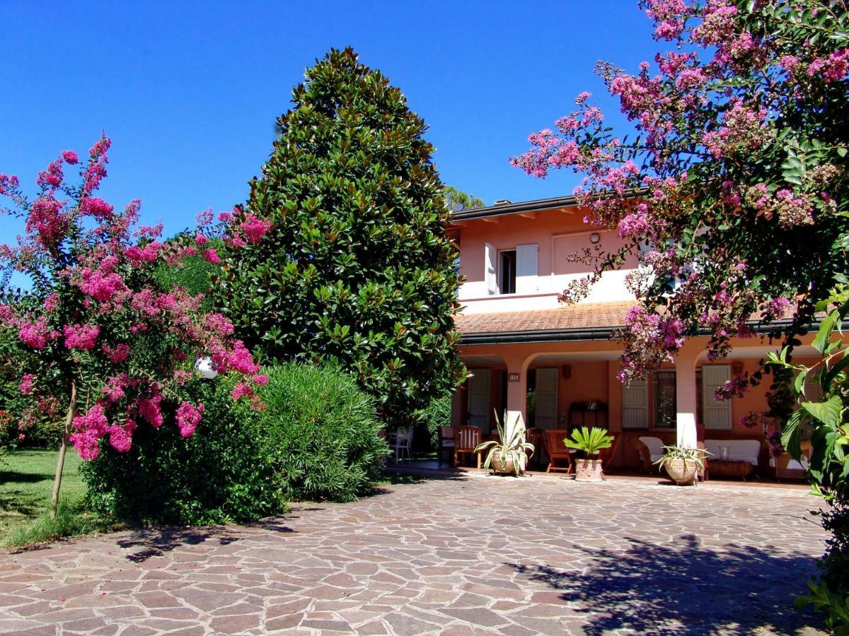 Il Casale Bed & Breakfast San Giovanni In Marignano Exterior photo